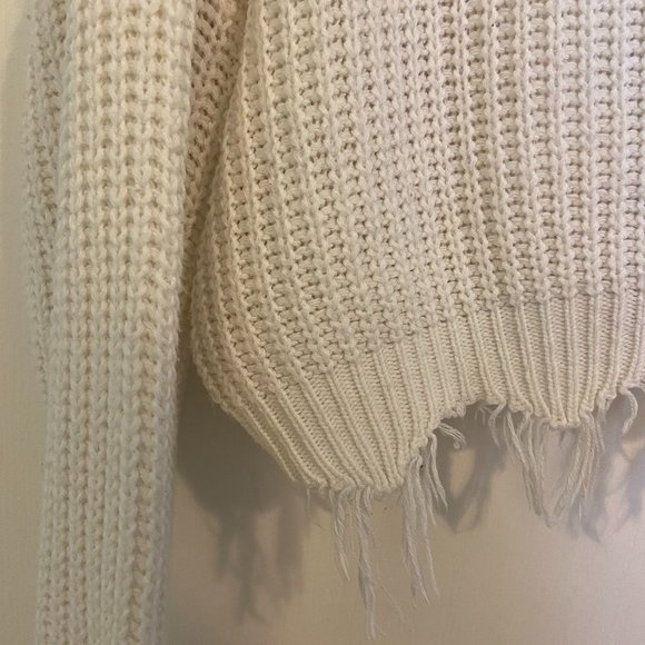 White distressed knitted cropped sweater - Picture 3 of 3